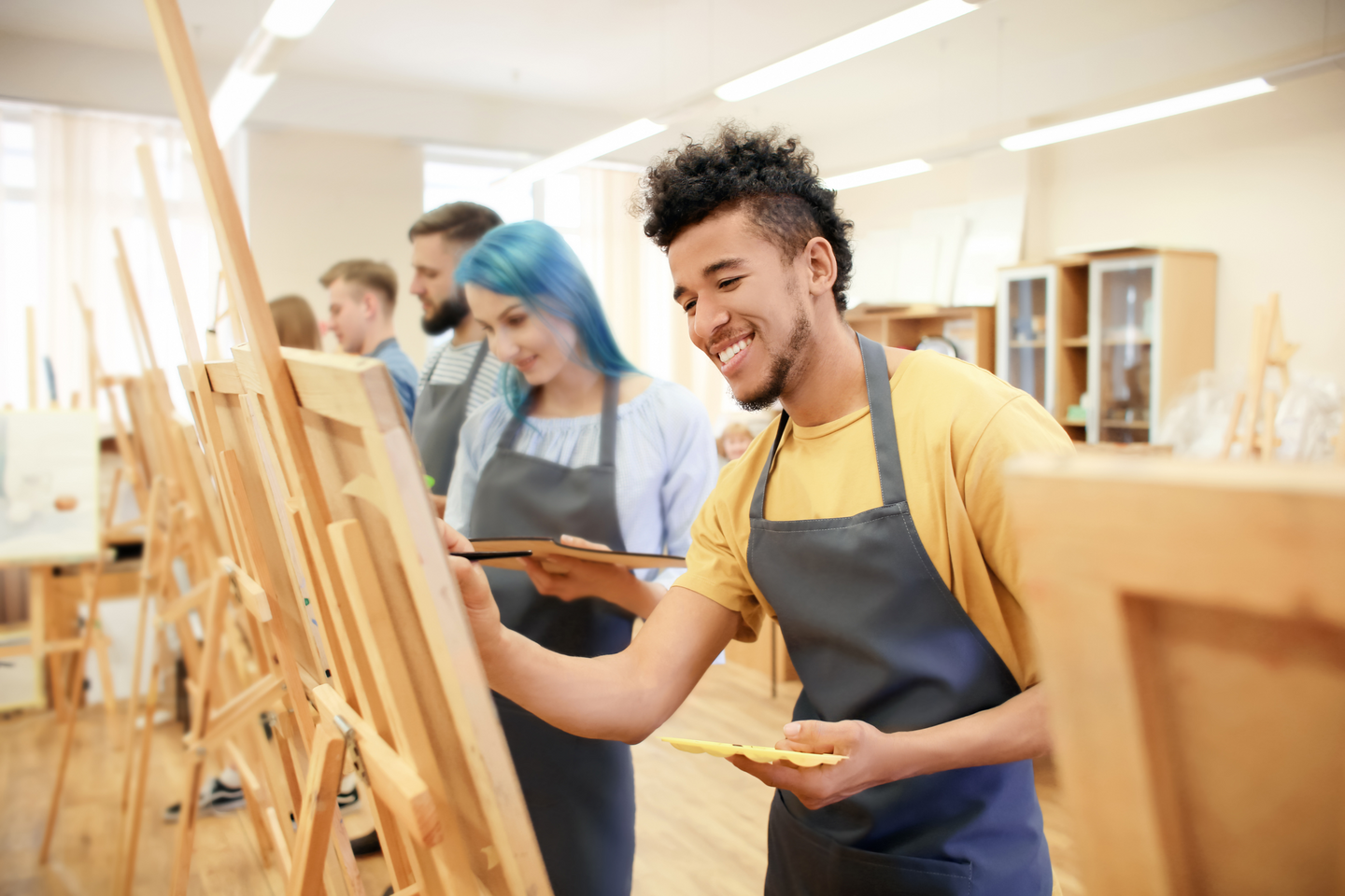 How Does Art Influence Society and Culture An Overview John Kafka